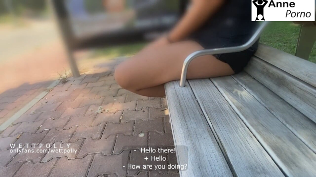 Orospu Türk Kızı Otobüs Durağında Tanıştığı Lavuğa Para Karşılığı Siktiriyor