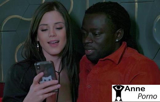 Sikişebilmek için Otel Odasına Gitmeliyiz