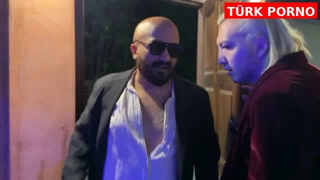 Lanet Kel İsimli Sosyal Medya Fenomeni Arkadaşının Cüce Karısını Boyu Uzuyana Kadar Sikiyor